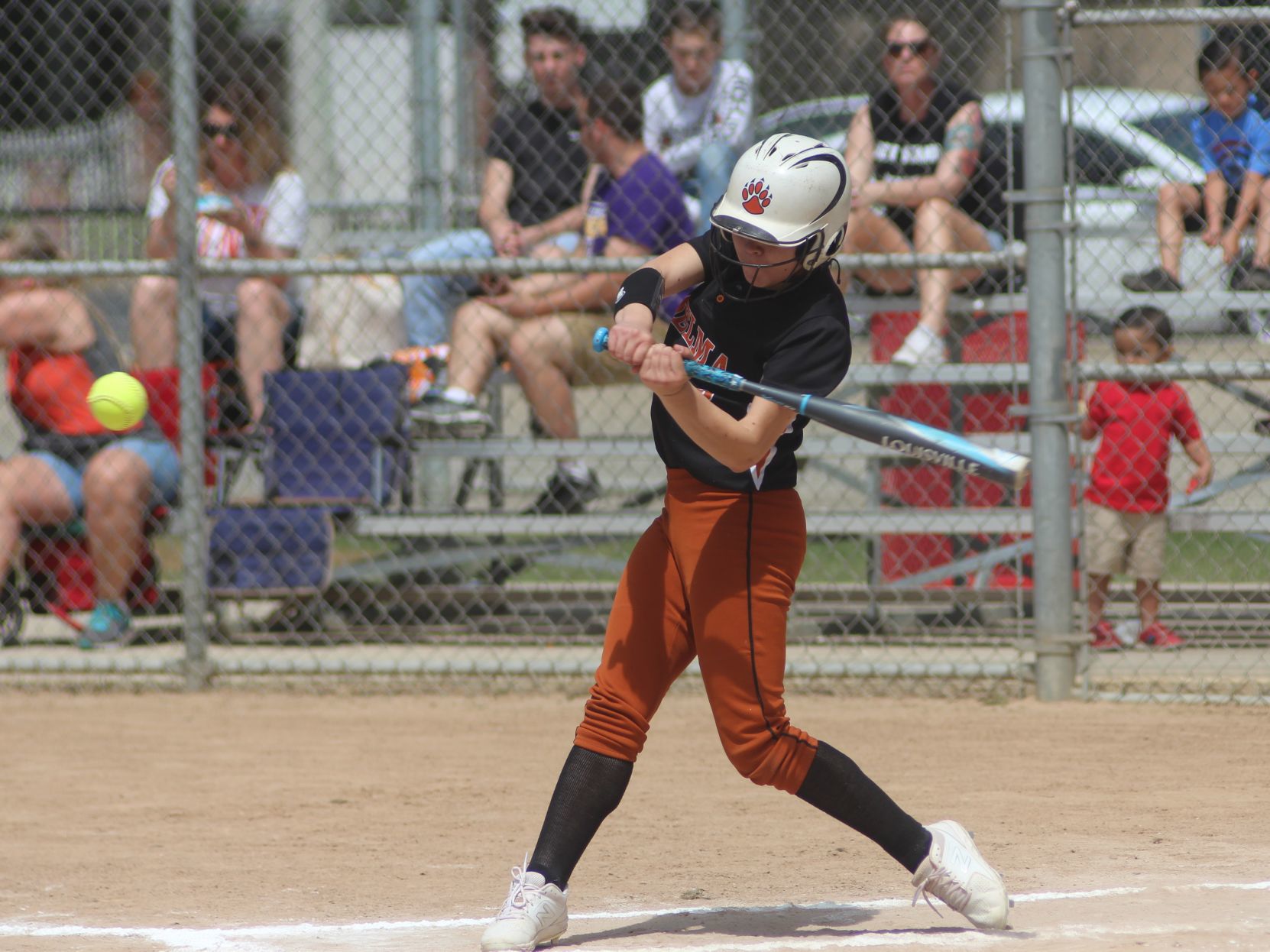 Selma wins Tulare Classic championship